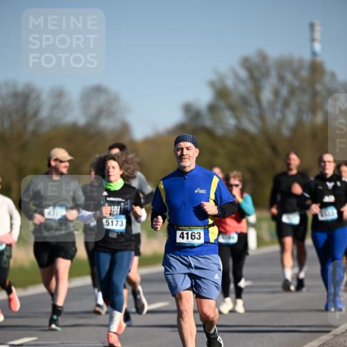 06.04.2025 - 44. Internationalen Wilhelmsburger Insellauf Dr. Thomas Lammeyer http://msf.ph/oto/7563291 06.04.2025 09:38:14 Laufen 437, 5173, 4163 meine-sportfotos.de