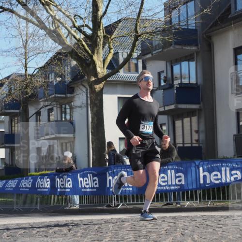 06.04.2025 - 44. Internationalen Wilhelmsburger Insellauf Luisa Fischer http://msf.ph/oto/7563299 06.04.2025 10:33:18 Ziel 3177 meine-sportfotos.de
