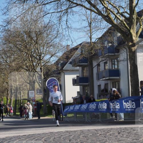 06.04.2025 - 44. Internationalen Wilhelmsburger Insellauf Luisa Fischer http://msf.ph/oto/7563305 06.04.2025 10:33:24 Ziel 4058 meine-sportfotos.de