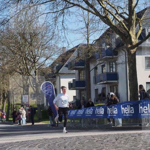 06.04.2025 - 44. Internationalen Wilhelmsburger Insellauf Luisa Fischer http://msf.ph/oto/7563313 06.04.2025 10:33:25 Ziel 4058 meine-sportfotos.de