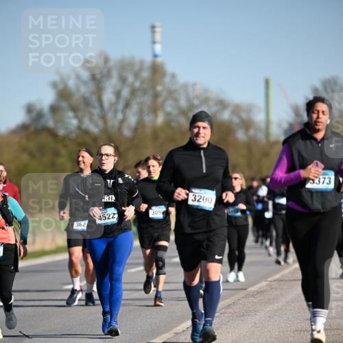 06.04.2025 - 44. Internationalen Wilhelmsburger Insellauf Dr. Thomas Lammeyer http://msf.ph/oto/7563339 06.04.2025 09:38:17 Laufen 3200, 3098, 4522, 362, 5373 meine-sportfotos.de