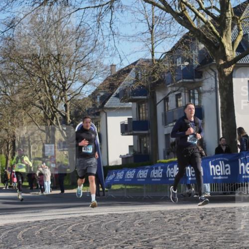 06.04.2025 - 44. Internationalen Wilhelmsburger Insellauf Luisa Fischer http://msf.ph/oto/7563352 06.04.2025 10:33:32 Ziel 4262, 3585 meine-sportfotos.de