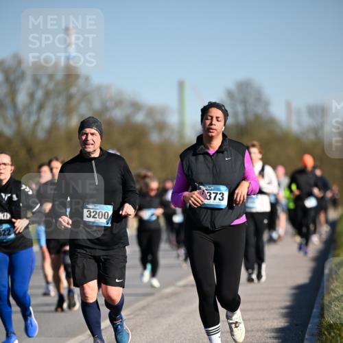 06.04.2025 - 44. Internationalen Wilhelmsburger Insellauf Dr. Thomas Lammeyer http://msf.ph/oto/7563355 06.04.2025 09:38:17 Laufen 3200, 373 meine-sportfotos.de