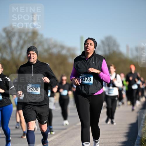 06.04.2025 - 44. Internationalen Wilhelmsburger Insellauf Dr. Thomas Lammeyer http://msf.ph/oto/7563364 06.04.2025 09:38:18 Laufen 3200, 3373 meine-sportfotos.de