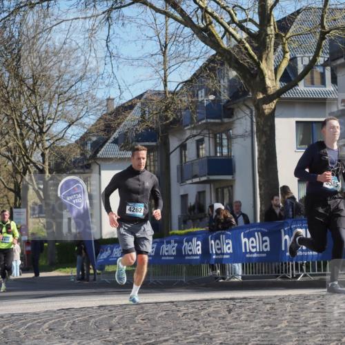06.04.2025 - 44. Internationalen Wilhelmsburger Insellauf Luisa Fischer http://msf.ph/oto/7563373 06.04.2025 10:33:33 Ziel 4455, 4262, 585 meine-sportfotos.de