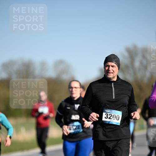 06.04.2025 - 44. Internationalen Wilhelmsburger Insellauf Dr. Thomas Lammeyer http://msf.ph/oto/7563401 06.04.2025 09:38:20 Laufen 3200 meine-sportfotos.de