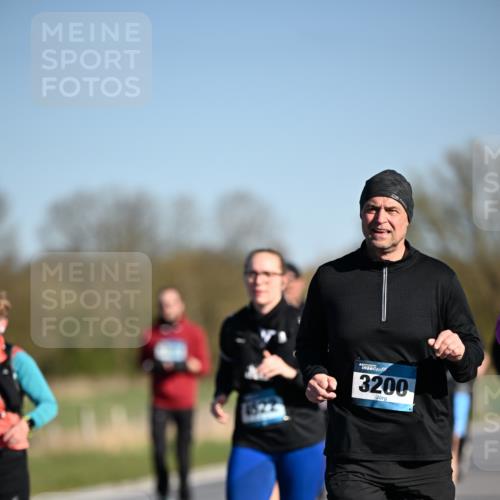 06.04.2025 - 44. Internationalen Wilhelmsburger Insellauf Dr. Thomas Lammeyer http://msf.ph/oto/7563404 06.04.2025 09:38:20 Laufen 1822, 3200 meine-sportfotos.de