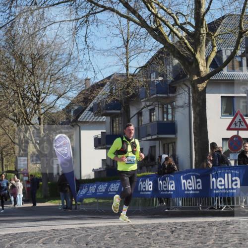06.04.2025 - 44. Internationalen Wilhelmsburger Insellauf Luisa Fischer http://msf.ph/oto/7563408 06.04.2025 10:33:35 Ziel 3826, 4455 meine-sportfotos.de