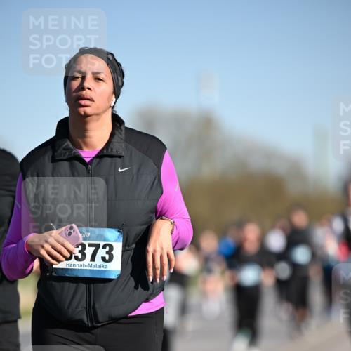06.04.2025 - 44. Internationalen Wilhelmsburger Insellauf Dr. Thomas Lammeyer http://msf.ph/oto/7563415 06.04.2025 09:38:21 Laufen 373 meine-sportfotos.de