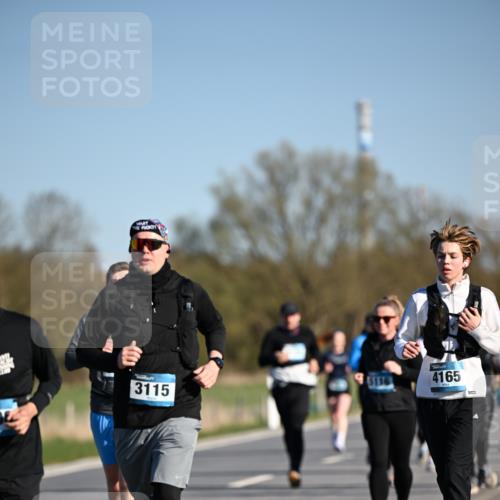 06.04.2025 - 44. Internationalen Wilhelmsburger Insellauf Dr. Thomas Lammeyer http://msf.ph/oto/7563434 06.04.2025 09:38:23 Laufen 3115, 4165 meine-sportfotos.de