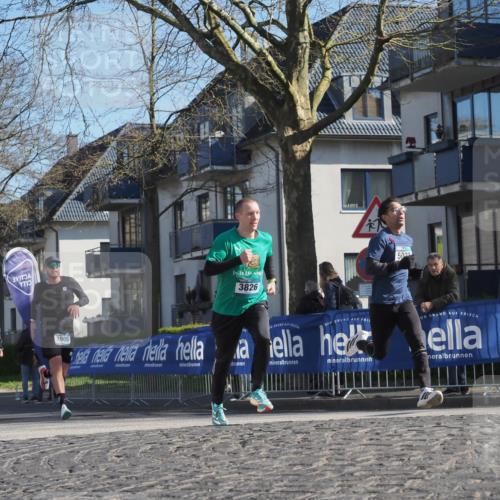 06.04.2025 - 44. Internationalen Wilhelmsburger Insellauf Luisa Fischer http://msf.ph/oto/7563456 06.04.2025 10:33:39 Ziel 3826, 5022, 3909 meine-sportfotos.de
