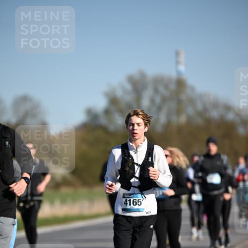06.04.2025 - 44. Internationalen Wilhelmsburger Insellauf Dr. Thomas Lammeyer http://msf.ph/oto/7563463 06.04.2025 09:38:24 Laufen 4165 meine-sportfotos.de