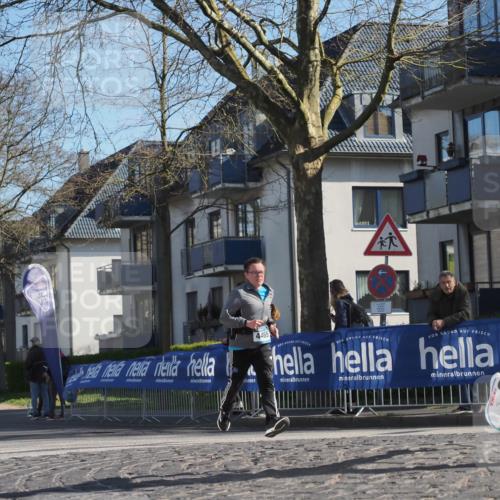 06.04.2025 - 44. Internationalen Wilhelmsburger Insellauf Luisa Fischer http://msf.ph/oto/7563489 06.04.2025 10:33:41 Ziel 39, 4465 meine-sportfotos.de