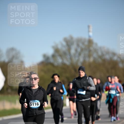 06.04.2025 - 44. Internationalen Wilhelmsburger Insellauf Dr. Thomas Lammeyer http://msf.ph/oto/7563511 06.04.2025 09:38:27 Laufen 5116 meine-sportfotos.de
