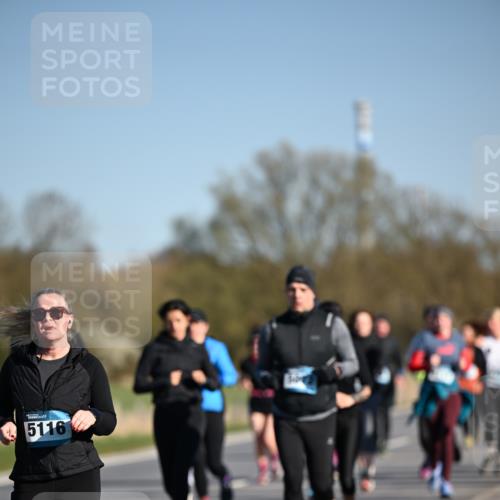 06.04.2025 - 44. Internationalen Wilhelmsburger Insellauf Dr. Thomas Lammeyer http://msf.ph/oto/7563533 06.04.2025 09:38:28 Laufen 5116 meine-sportfotos.de
