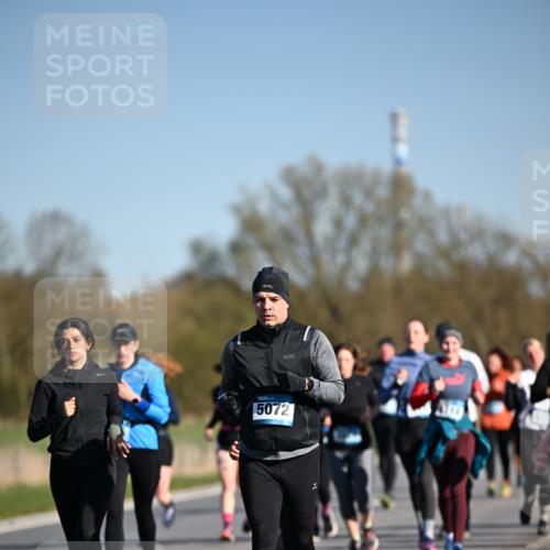 06.04.2025 - 44. Internationalen Wilhelmsburger Insellauf Dr. Thomas Lammeyer http://msf.ph/oto/7563555 06.04.2025 09:38:29 Laufen 5072 meine-sportfotos.de