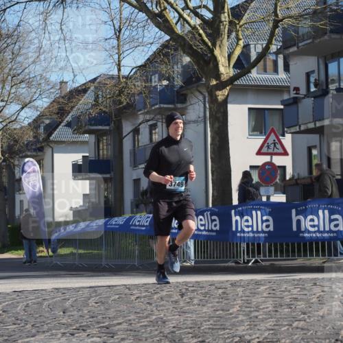 06.04.2025 - 44. Internationalen Wilhelmsburger Insellauf Luisa Fischer http://msf.ph/oto/7563567 06.04.2025 10:34:00 Ziel 3, 13, 3749 meine-sportfotos.de