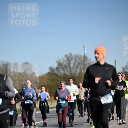 06.04.2025 - 44. Internationalen Wilhelmsburger Insellauf Dr. Thomas Lammeyer http://msf.ph/oto/7563597 06.04.2025 09:38:33 Laufen 28, 4491, 3710, 05, 005 meine-sportfotos.de