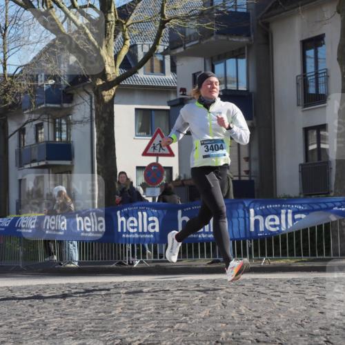 06.04.2025 - 44. Internationalen Wilhelmsburger Insellauf Luisa Fischer http://msf.ph/oto/7563629 06.04.2025 10:34:10 Ziel 3404 meine-sportfotos.de