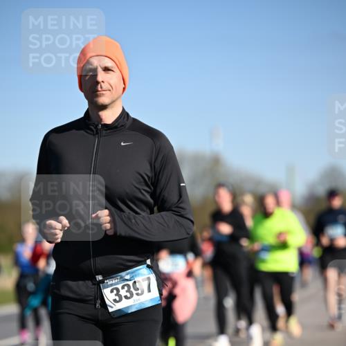 06.04.2025 - 44. Internationalen Wilhelmsburger Insellauf Dr. Thomas Lammeyer http://msf.ph/oto/7563631 06.04.2025 09:38:35 Laufen 3397 meine-sportfotos.de