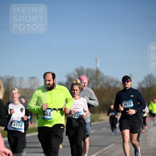 06.04.2025 - 44. Internationalen Wilhelmsburger Insellauf Dr. Thomas Lammeyer http://msf.ph/oto/7563692 06.04.2025 09:38:38 Laufen 5112, 4462, 5224, 4610 meine-sportfotos.de