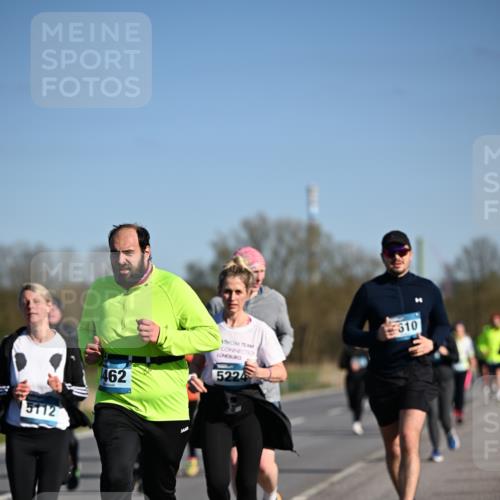 06.04.2025 - 44. Internationalen Wilhelmsburger Insellauf Dr. Thomas Lammeyer http://msf.ph/oto/7563700 06.04.2025 09:38:38 Laufen 5112, 462, 522, 610 meine-sportfotos.de