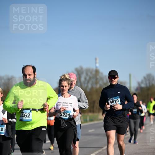 06.04.2025 - 44. Internationalen Wilhelmsburger Insellauf Dr. Thomas Lammeyer http://msf.ph/oto/7563708 06.04.2025 09:38:39 Laufen 12, 4462, 4610, 5224 meine-sportfotos.de