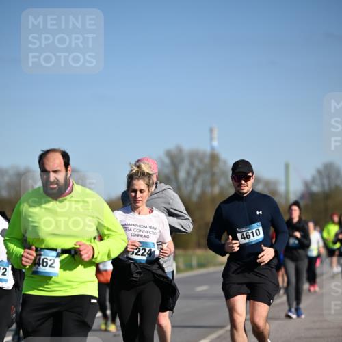 06.04.2025 - 44. Internationalen Wilhelmsburger Insellauf Dr. Thomas Lammeyer http://msf.ph/oto/7563714 06.04.2025 09:38:39 Laufen 12, 462, 5224, 4610 meine-sportfotos.de