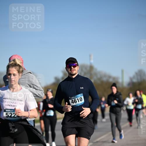 06.04.2025 - 44. Internationalen Wilhelmsburger Insellauf Dr. Thomas Lammeyer http://msf.ph/oto/7563744 06.04.2025 09:38:40 Laufen 522, 4610 meine-sportfotos.de