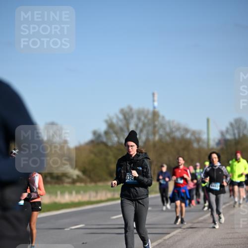 06.04.2025 - 44. Internationalen Wilhelmsburger Insellauf Dr. Thomas Lammeyer http://msf.ph/oto/7563790 06.04.2025 09:38:42 Laufen 338, 4482 meine-sportfotos.de