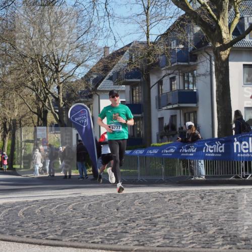 06.04.2025 - 44. Internationalen Wilhelmsburger Insellauf Luisa Fischer http://msf.ph/oto/7563808 06.04.2025 10:34:42 Ziel 3777 meine-sportfotos.de