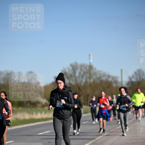 06.04.2025 - 44. Internationalen Wilhelmsburger Insellauf Dr. Thomas Lammeyer http://msf.ph/oto/7563810 06.04.2025 09:38:43 Laufen 338 meine-sportfotos.de
