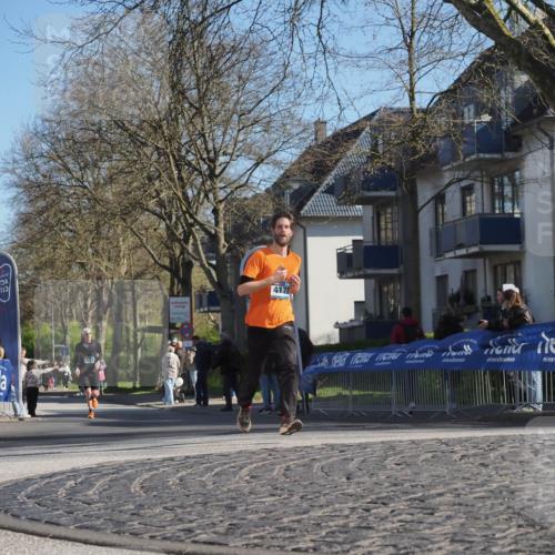 06.04.2025 - 44. Internationalen Wilhelmsburger Insellauf Luisa Fischer http://msf.ph/oto/7563859 06.04.2025 10:34:50 Ziel 4178 meine-sportfotos.de