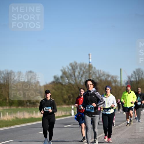 06.04.2025 - 44. Internationalen Wilhelmsburger Insellauf Dr. Thomas Lammeyer http://msf.ph/oto/7563873 06.04.2025 09:38:46 Laufen 344 meine-sportfotos.de