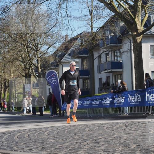 06.04.2025 - 44. Internationalen Wilhelmsburger Insellauf Luisa Fischer http://msf.ph/oto/7563904 06.04.2025 10:34:57 Ziel 3118 meine-sportfotos.de