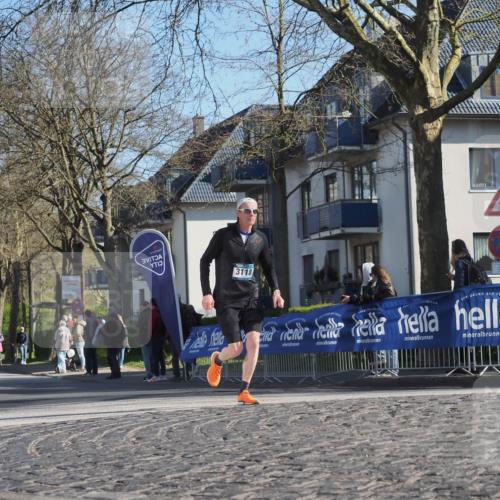 06.04.2025 - 44. Internationalen Wilhelmsburger Insellauf Luisa Fischer http://msf.ph/oto/7563910 06.04.2025 10:34:57 Ziel 3118 meine-sportfotos.de