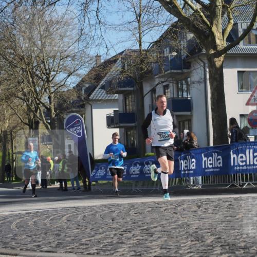 06.04.2025 - 44. Internationalen Wilhelmsburger Insellauf Luisa Fischer http://msf.ph/oto/7563935 06.04.2025 10:35:03 Ziel 3806, 3463, 5029 meine-sportfotos.de