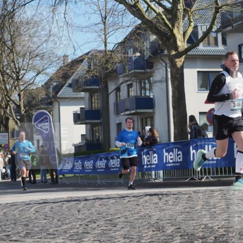 06.04.2025 - 44. Internationalen Wilhelmsburger Insellauf Luisa Fischer http://msf.ph/oto/7563957 06.04.2025 10:35:04 Ziel 3806, 3463, 642, 5029 meine-sportfotos.de