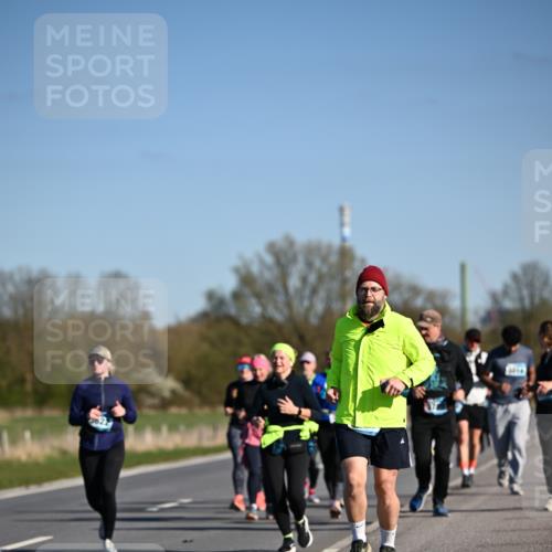 06.04.2025 - 44. Internationalen Wilhelmsburger Insellauf Dr. Thomas Lammeyer http://msf.ph/oto/7564014 06.04.2025 09:38:52 Laufen 3622 meine-sportfotos.de