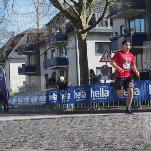 06.04.2025 - 44. Internationalen Wilhelmsburger Insellauf Luisa Fischer http://msf.ph/oto/7564016 06.04.2025 10:35:16 Ziel 3049, 100 meine-sportfotos.de