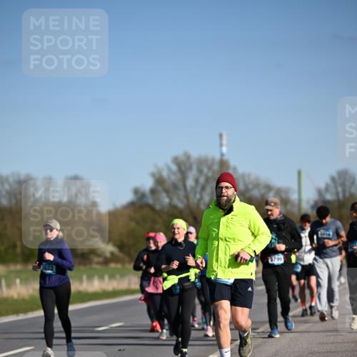 06.04.2025 - 44. Internationalen Wilhelmsburger Insellauf Dr. Thomas Lammeyer http://msf.ph/oto/7564021 06.04.2025 09:38:52 Laufen 3799 meine-sportfotos.de