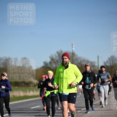 06.04.2025 - 44. Internationalen Wilhelmsburger Insellauf Dr. Thomas Lammeyer http://msf.ph/oto/7564026 06.04.2025 09:38:53 Laufen  meine-sportfotos.de