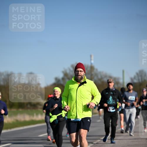 06.04.2025 - 44. Internationalen Wilhelmsburger Insellauf Dr. Thomas Lammeyer http://msf.ph/oto/7564036 06.04.2025 09:38:53 Laufen  meine-sportfotos.de