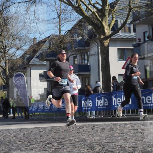 06.04.2025 - 44. Internationalen Wilhelmsburger Insellauf Luisa Fischer http://msf.ph/oto/7564086 06.04.2025 10:35:24 Ziel 4283 meine-sportfotos.de