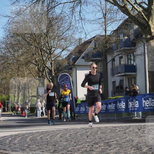 06.04.2025 - 44. Internationalen Wilhelmsburger Insellauf Luisa Fischer http://msf.ph/oto/7564110 06.04.2025 10:35:30 Ziel 4312, 1216, 4396 meine-sportfotos.de