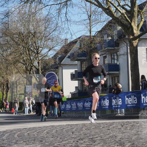 06.04.2025 - 44. Internationalen Wilhelmsburger Insellauf Luisa Fischer http://msf.ph/oto/7564121 06.04.2025 10:35:30 Ziel 431, 4396, 4216, 1555 meine-sportfotos.de