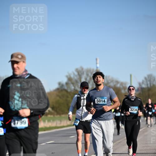 06.04.2025 - 44. Internationalen Wilhelmsburger Insellauf Dr. Thomas Lammeyer http://msf.ph/oto/7564122 06.04.2025 09:38:58 Laufen 5, 3799, 135, 5014, 3236 meine-sportfotos.de