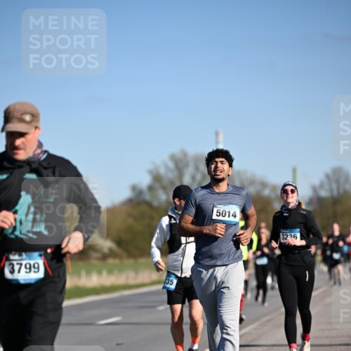 06.04.2025 - 44. Internationalen Wilhelmsburger Insellauf Dr. Thomas Lammeyer http://msf.ph/oto/7564132 06.04.2025 09:38:58 Laufen 3799, 235, 5014, 3226 meine-sportfotos.de