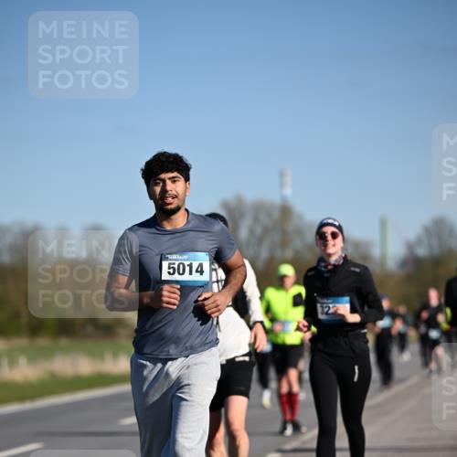 06.04.2025 - 44. Internationalen Wilhelmsburger Insellauf Dr. Thomas Lammeyer http://msf.ph/oto/7564172 06.04.2025 09:39:00 Laufen 5014, 32, 2 meine-sportfotos.de