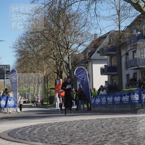 06.04.2025 - 44. Internationalen Wilhelmsburger Insellauf Luisa Fischer http://msf.ph/oto/7564175 06.04.2025 10:35:42 Ziel 3580, 4124 meine-sportfotos.de